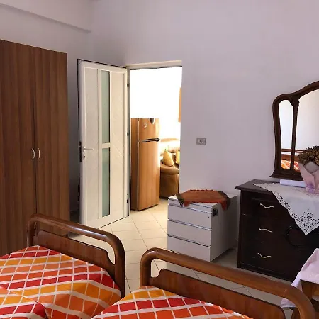 Appartement House In *